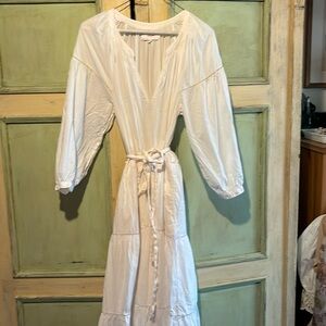 Super lightweight, half lined Xirena midi dress